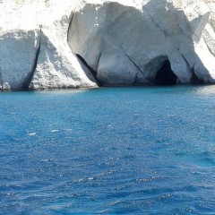 Delfinia_Boat_Tours_Milos_002